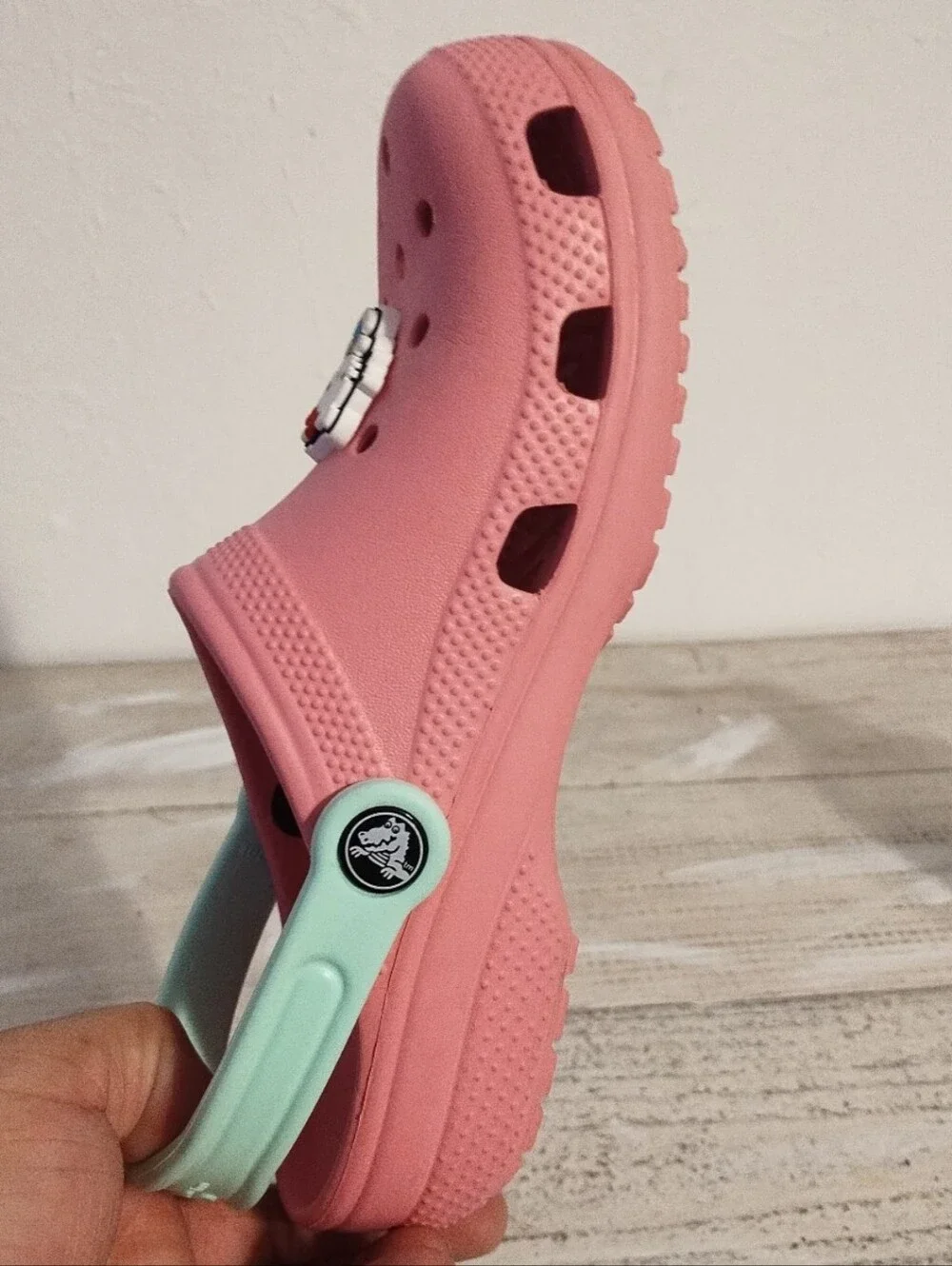 CROCS hello kitty